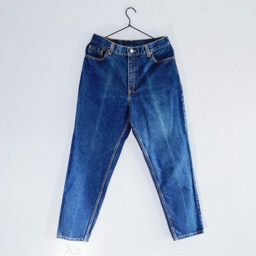Levi's® 550 VINTAGE DARK WASH MOM JEANS
12/30"